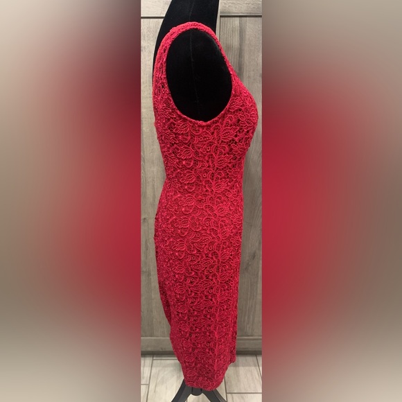 White House Black Market Bright Red Lace Straight Skirt Dress Women's Size 2 - Picture 2 of 10